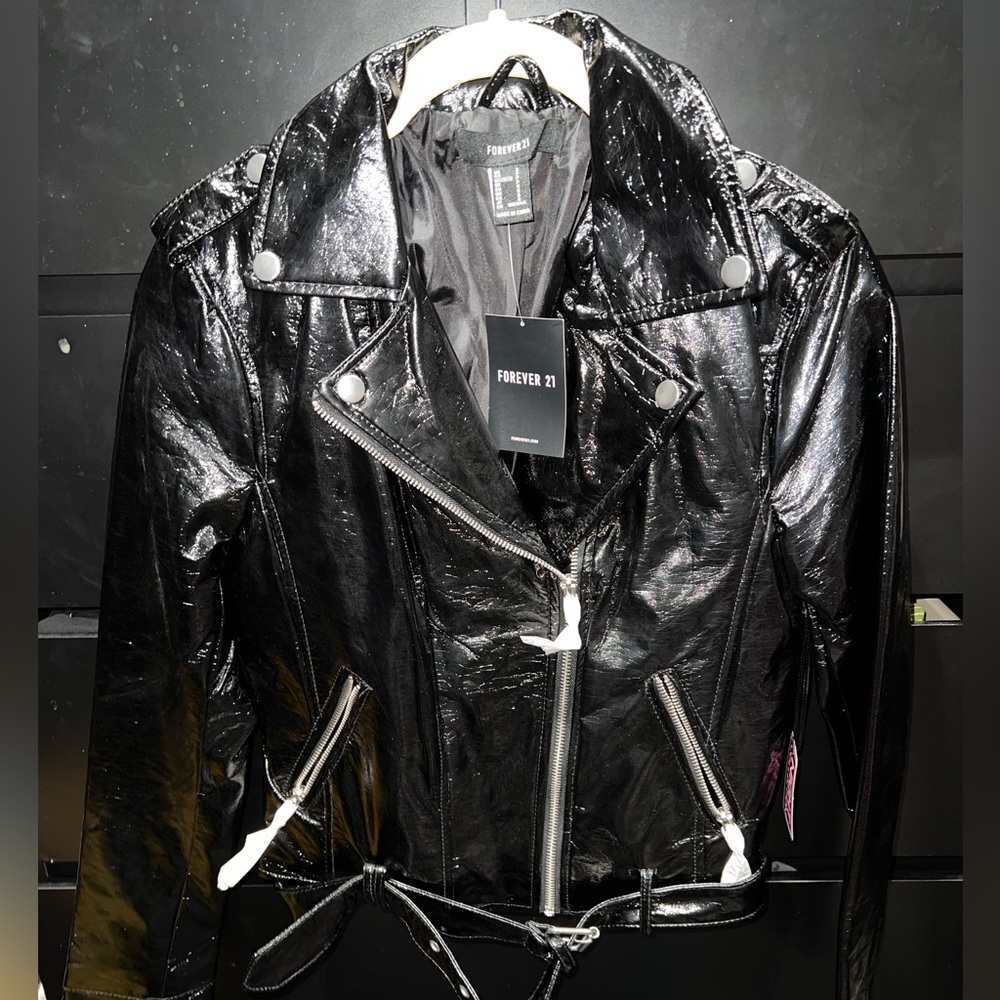 Forever 21 faux vinyl polyurethane moto jacket